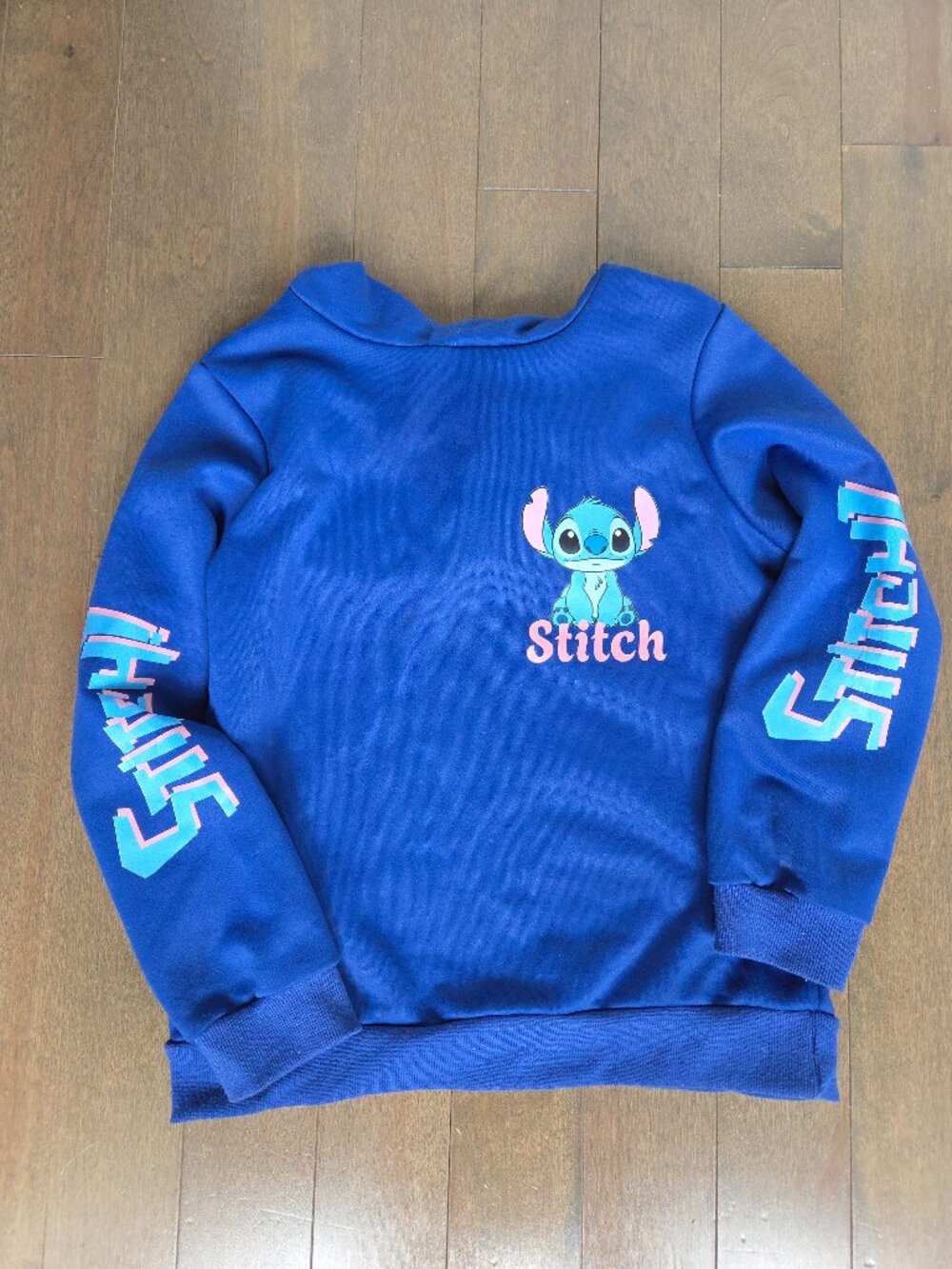 Stitch hoodie girl